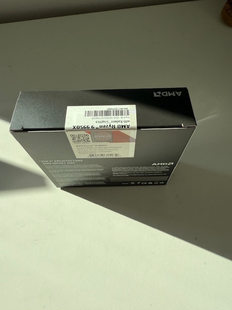 AMD Ryzen 9 9950X - 2