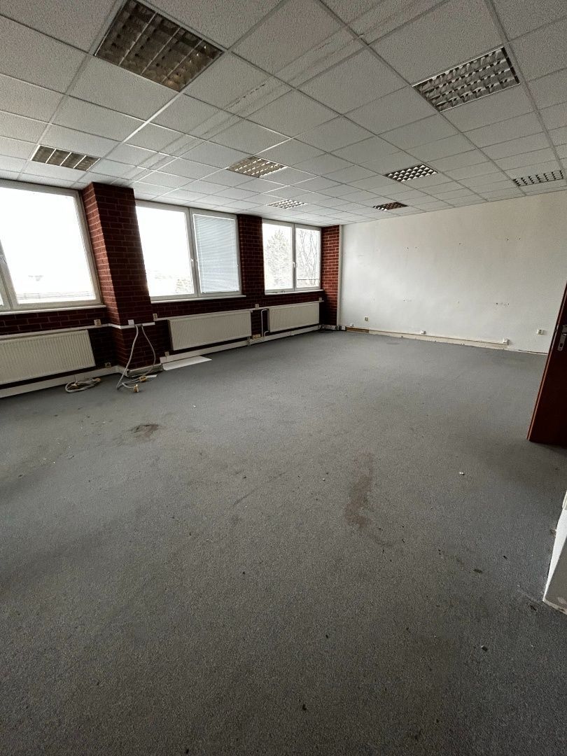 Kancelárske priestory v rôznych výmerách v mestskej časti Do - 2