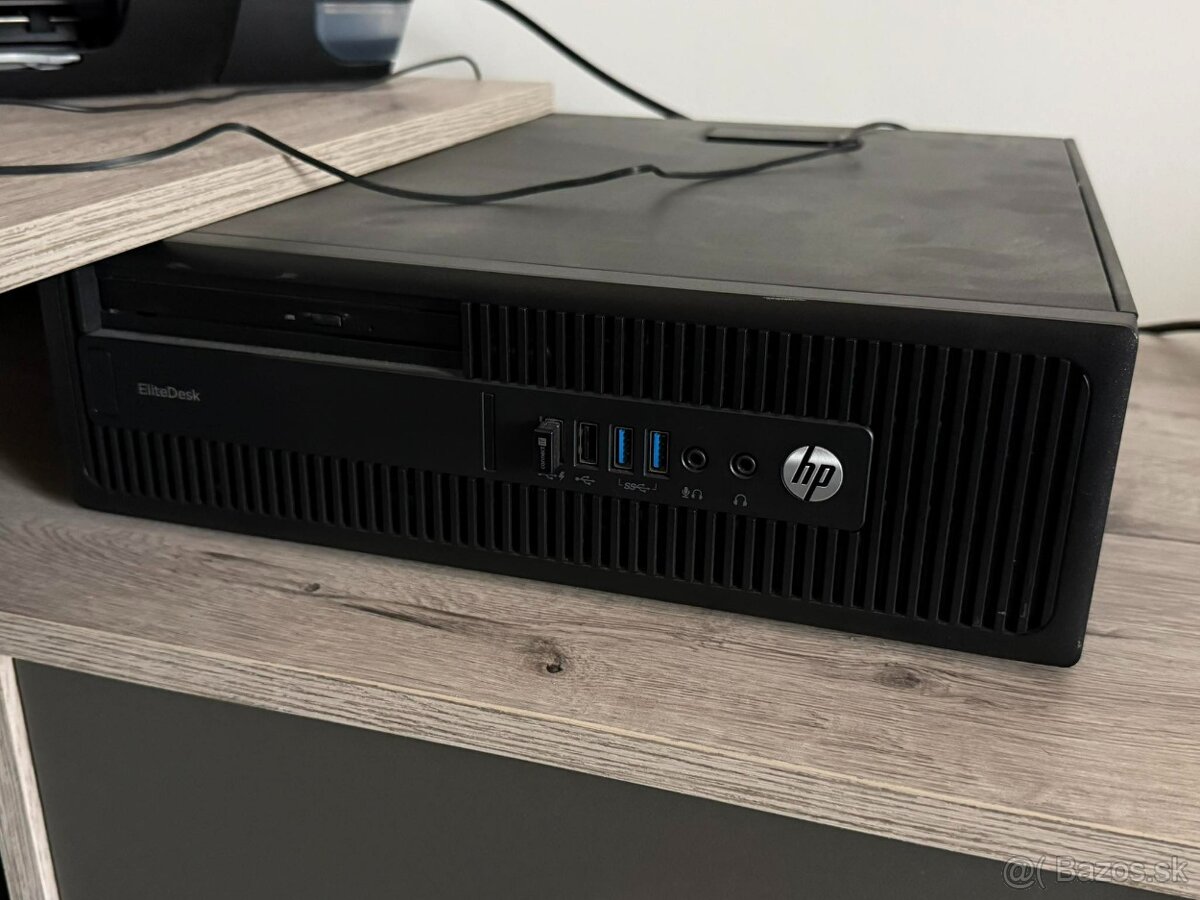 Predám komplet počítač stolový HP - 2