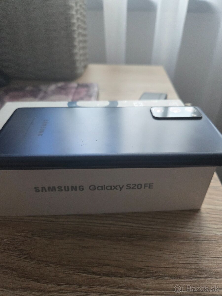 Samsung S20 FE - 2