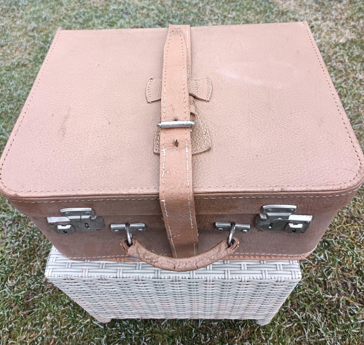 Šijací stroj Lada - 2