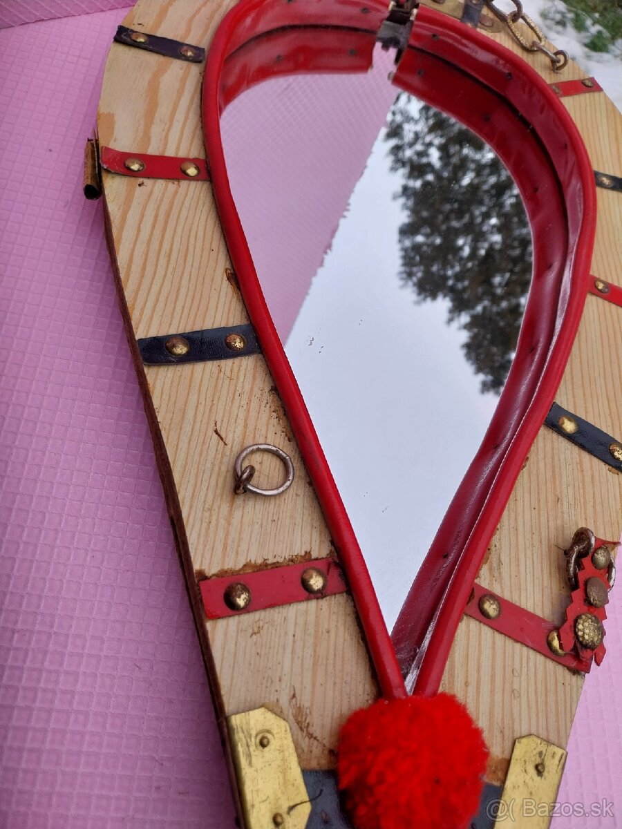 Chomut zrkadlo 35€ - 2