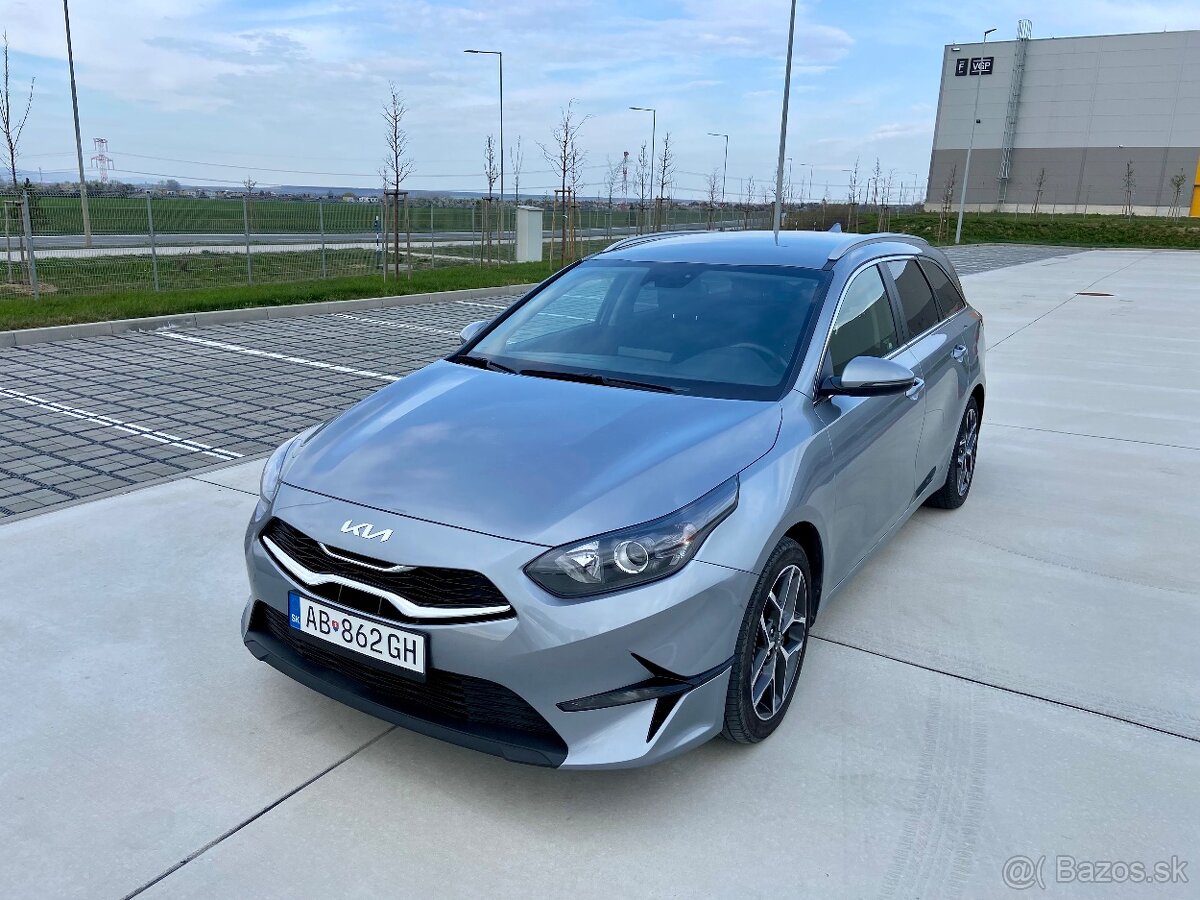 KIA CEED SW model 2022 - 2