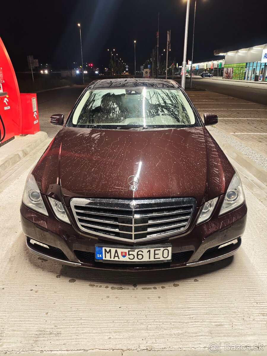 Mercedes E350 CDI Elegance Airmatic W212 2009 - 2