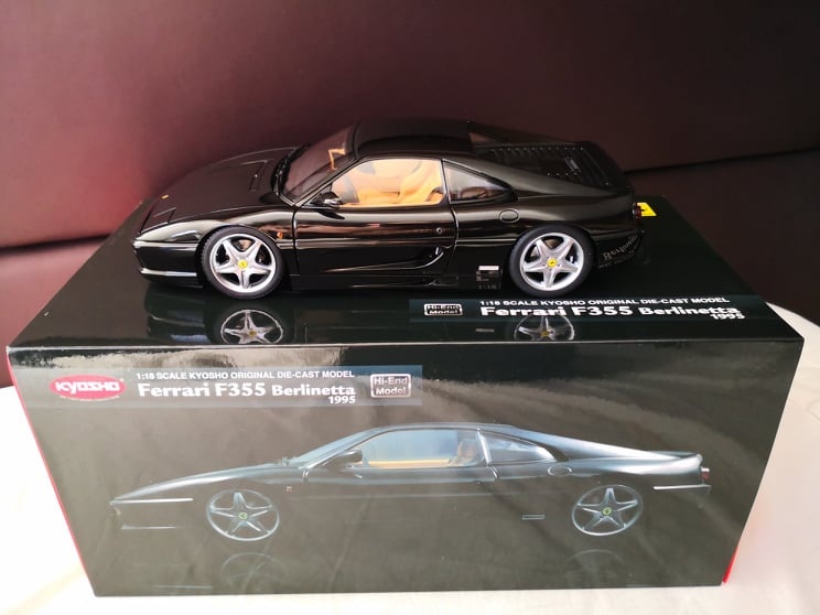 1:18 Ferrari - 2