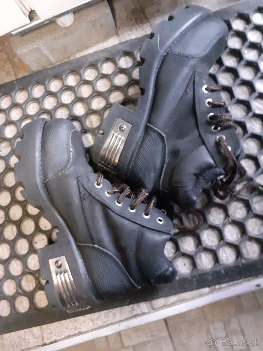 Predam damske masivne tazke topanky - 2