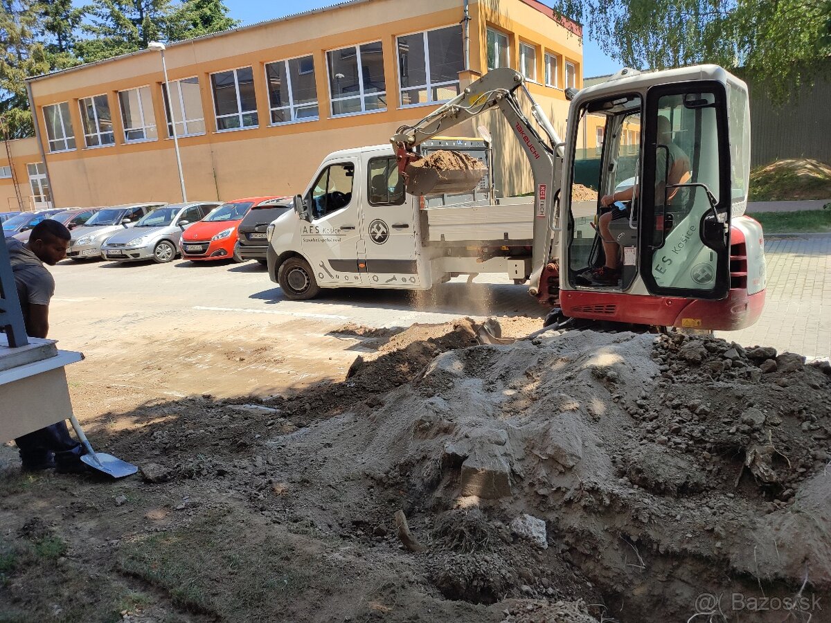 Minibager - vykopové práce - 2