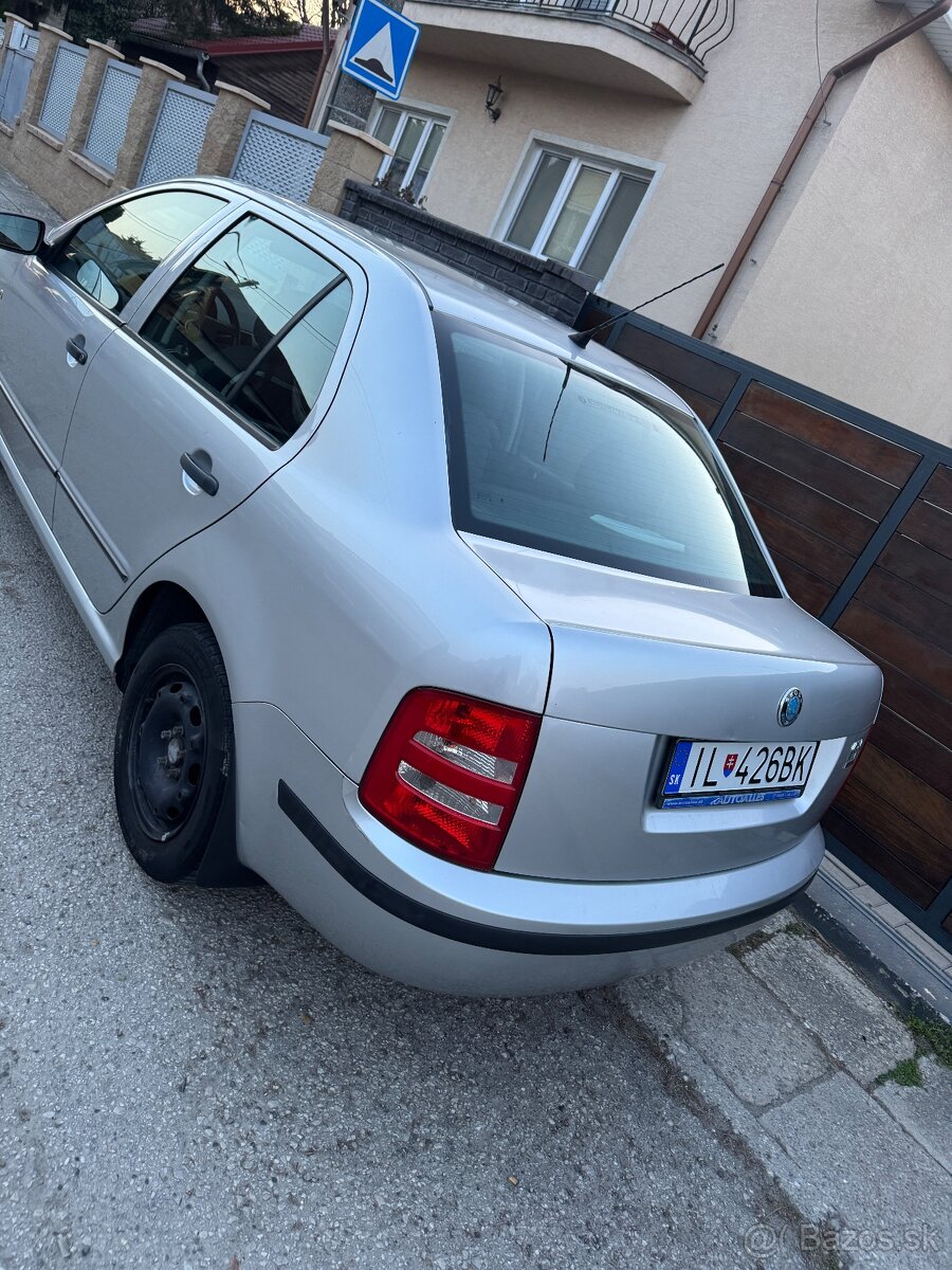 Skoda fabia - benzín - 2