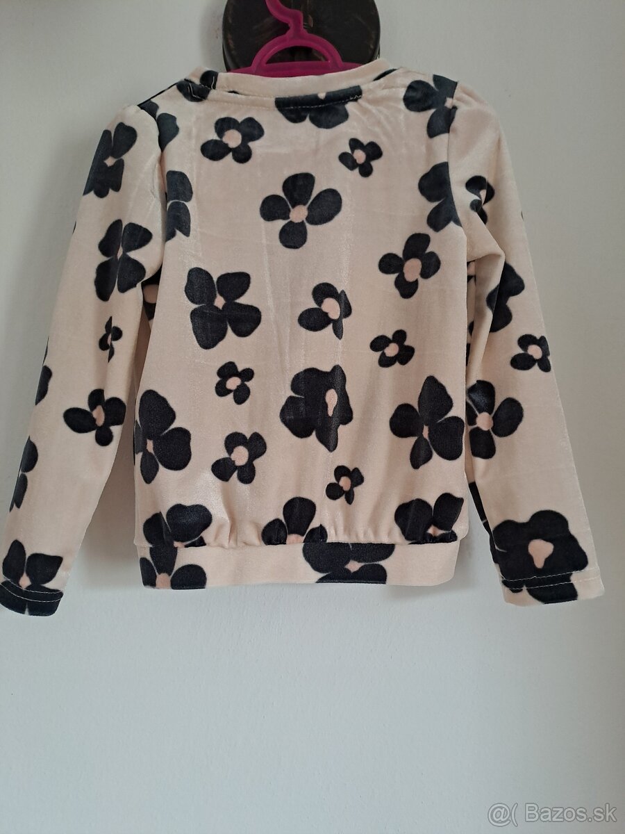 Dievčenské tričko s kvietočkami veľkosť 104 - 2