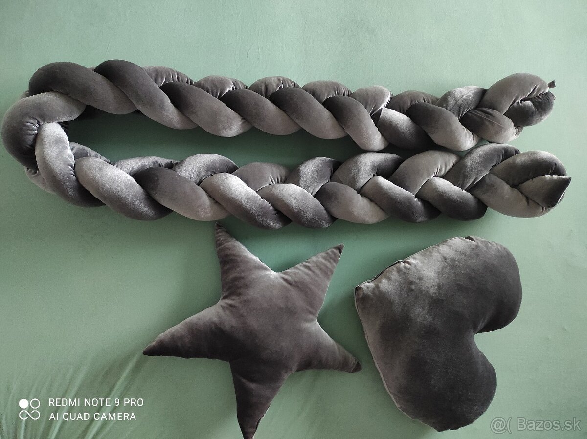 Mantinel do postieľky s vankusmi - 2