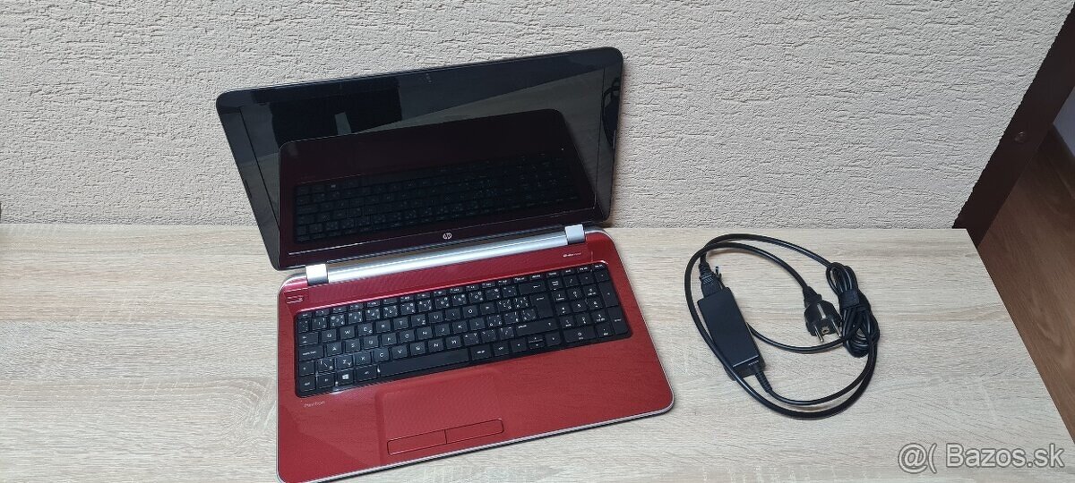 HP Pavilion 15-n206sc - 2