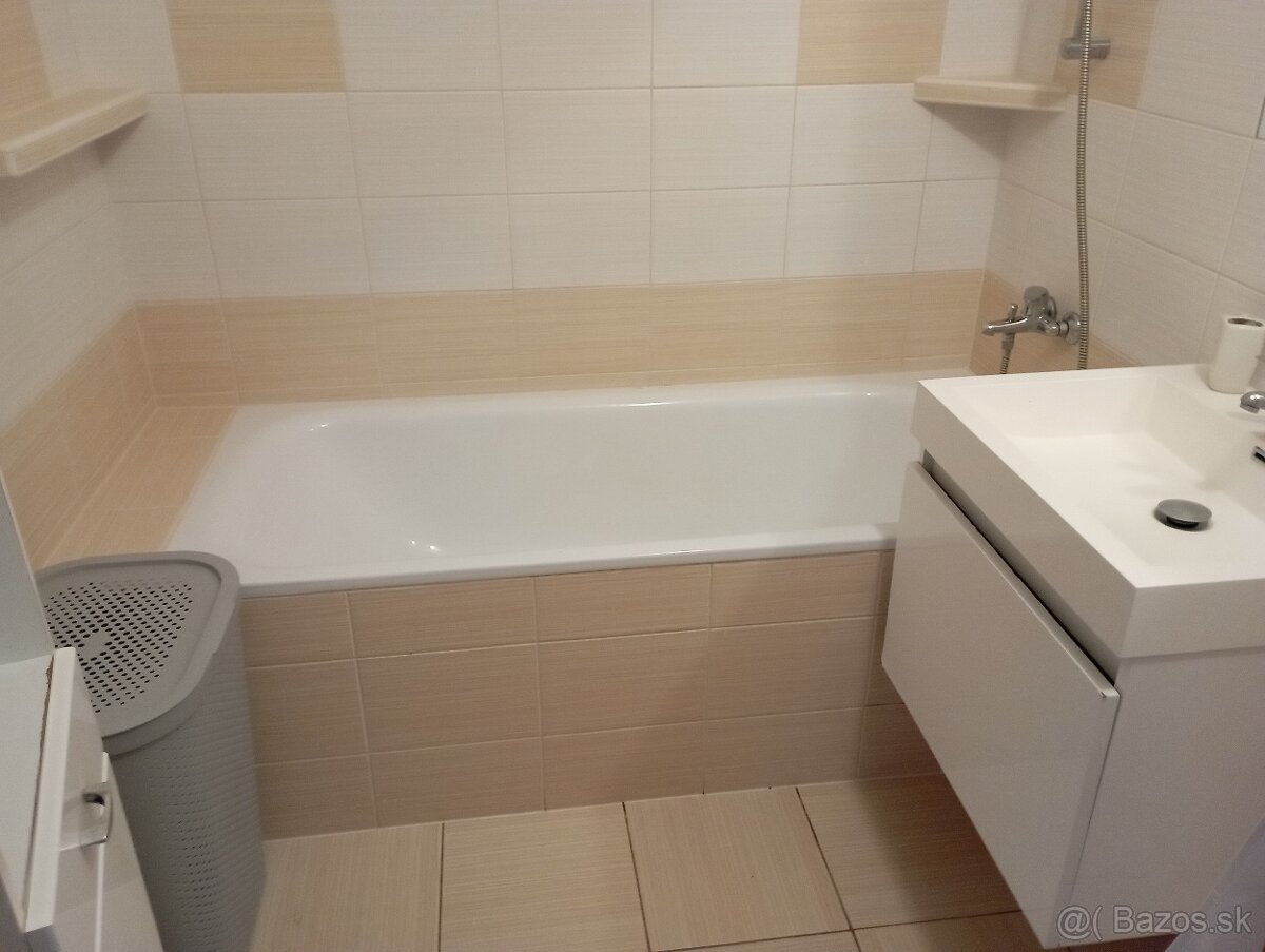 Prenájom bytu - Hájik - 2