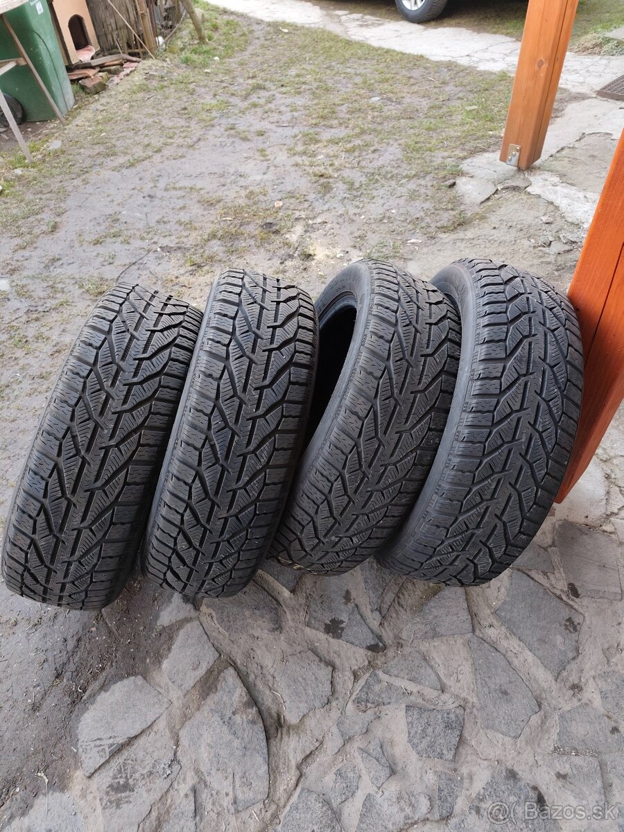 Predám zimné pneumatiky 205/55/R18 - 2