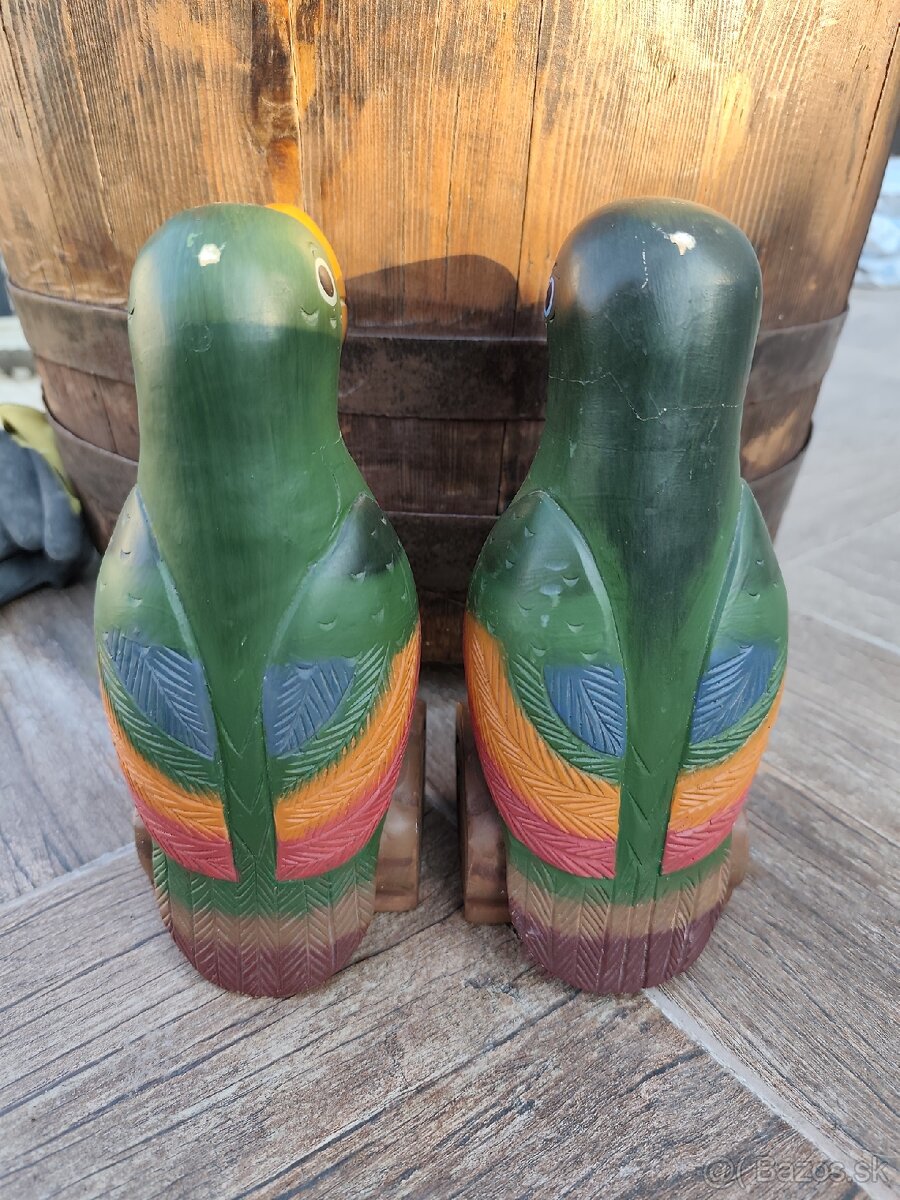 Pár Tukanov z dreva - 2