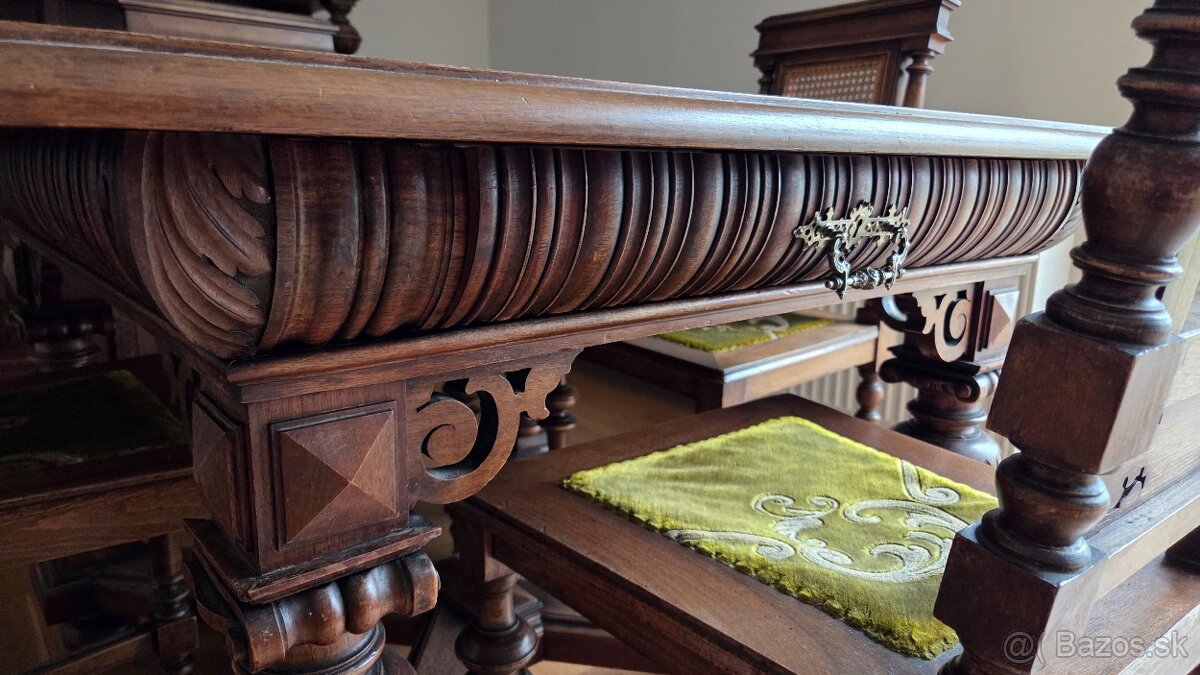 Starožitná jedáleň - 2