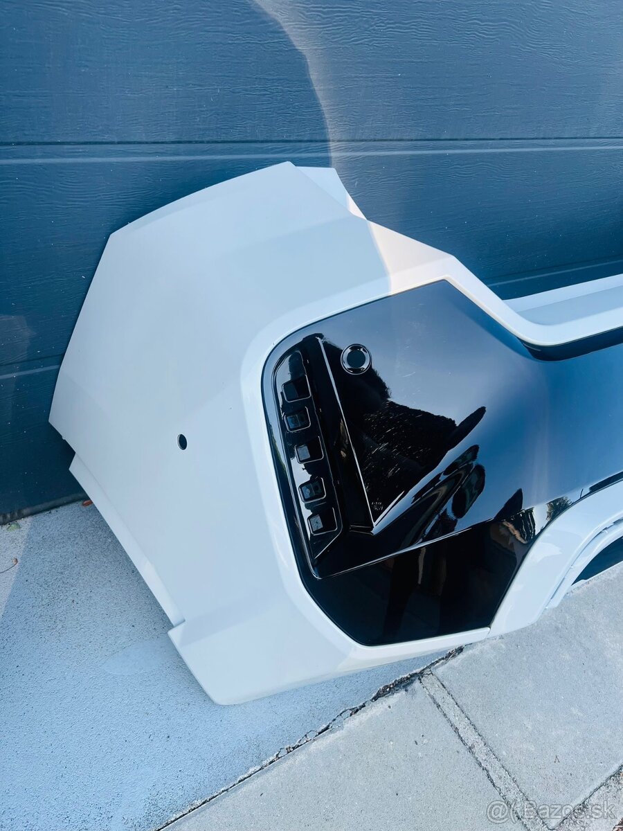 BMW X1 U11 zadní nárazník m-paket - 2