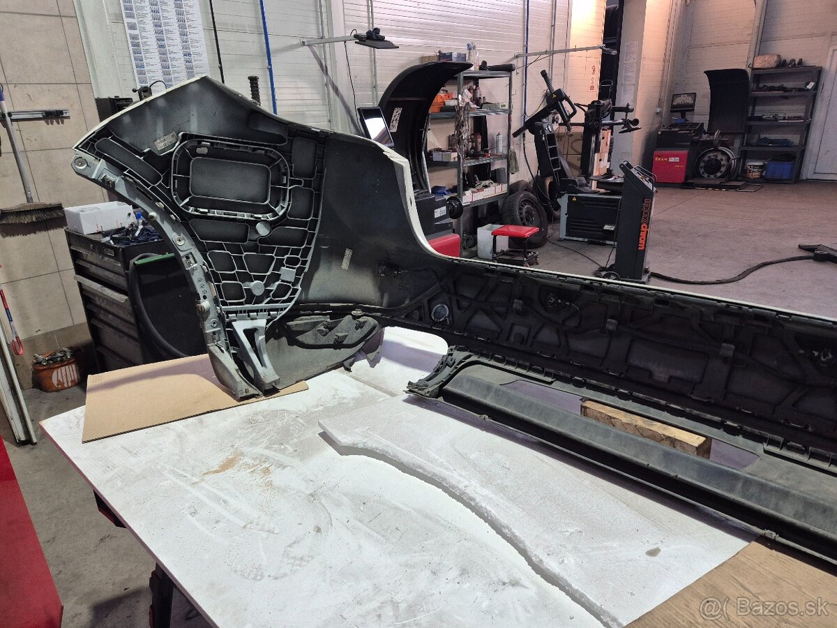 Zadný nárazník Porsche Cayanne - 2