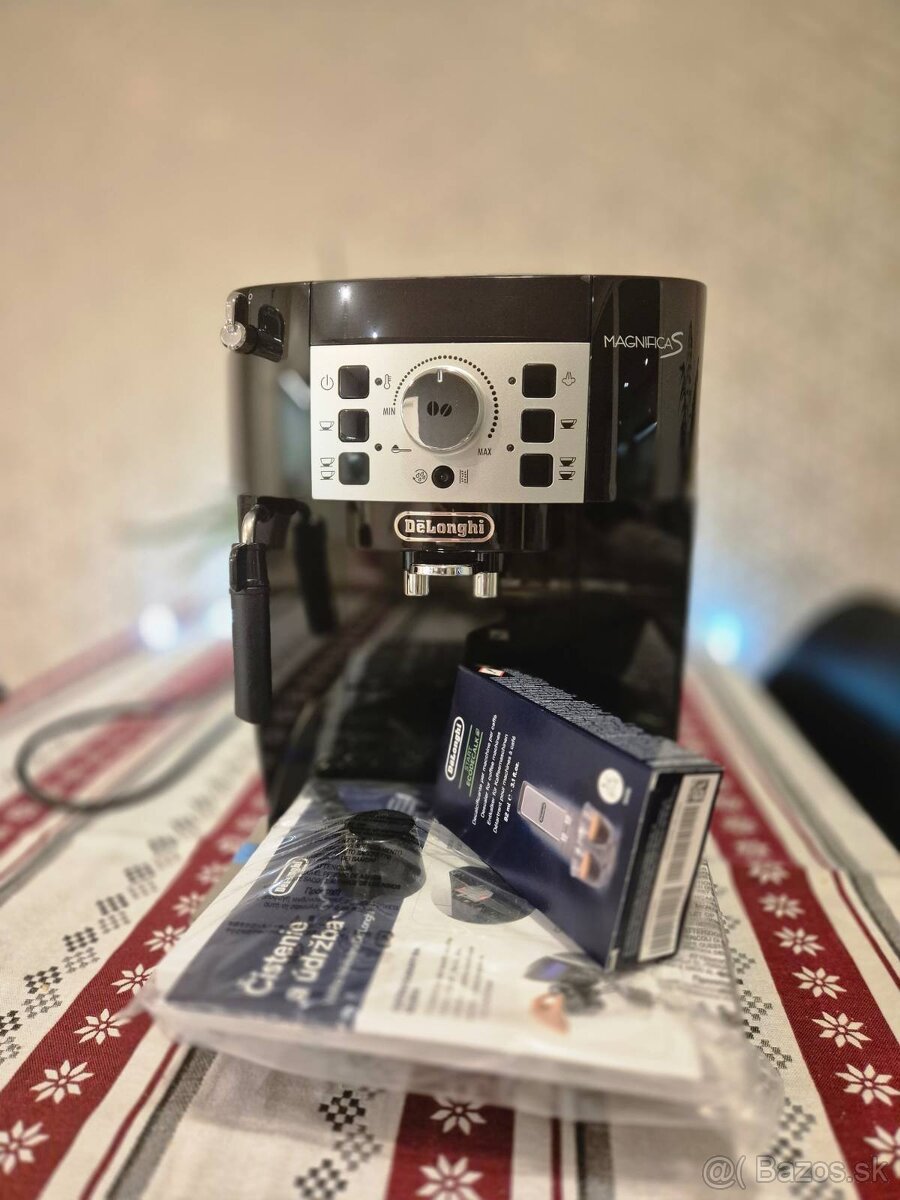 DeLonghi Magnifica S - 2