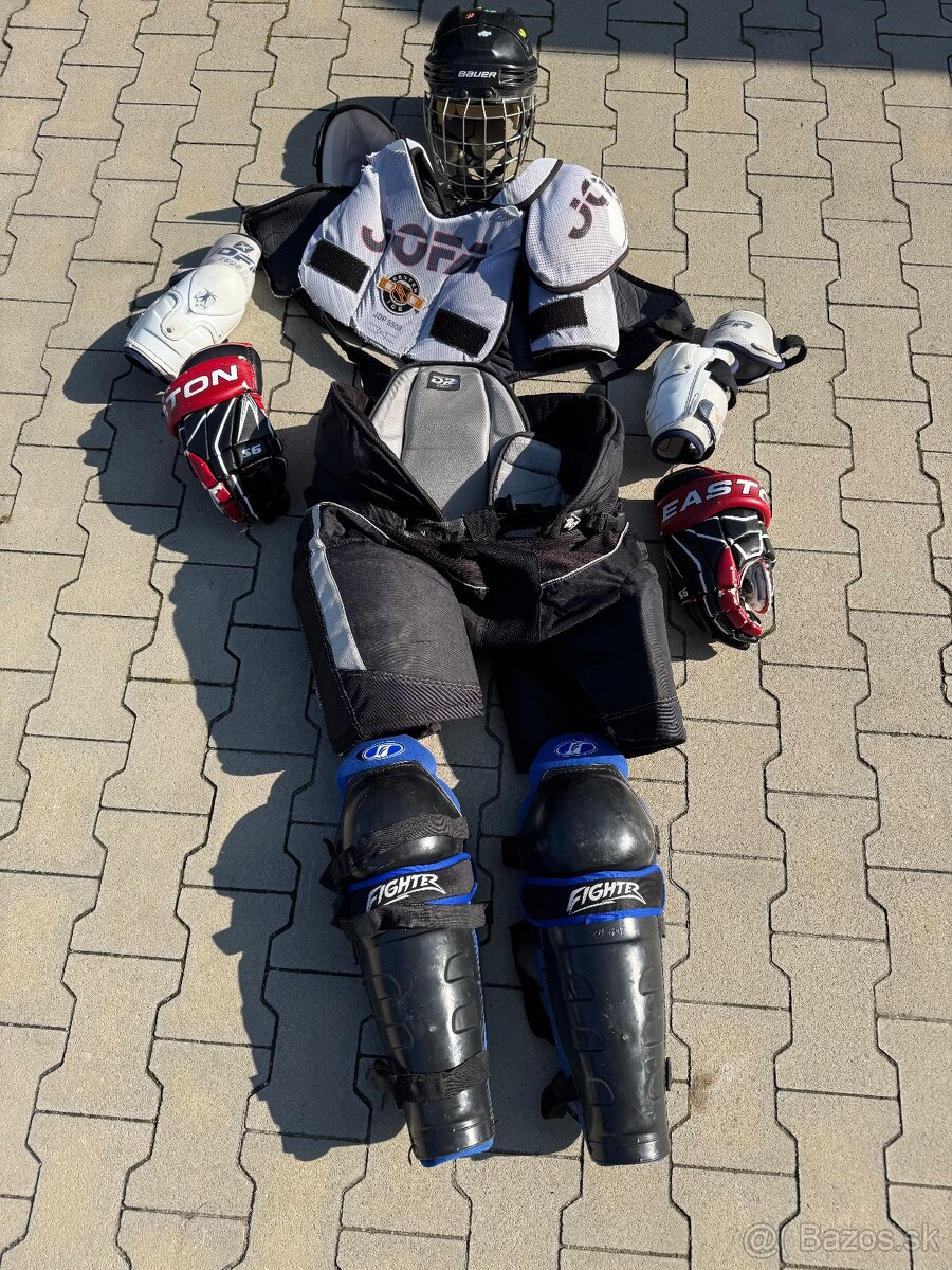 Hokejova vystroj - 2