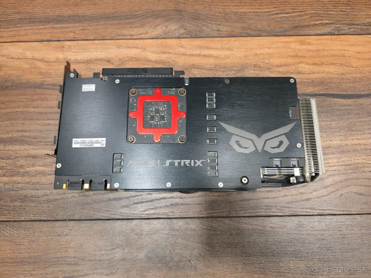 Asus Strix GeForce GTX 980 Ti 6GB - 2