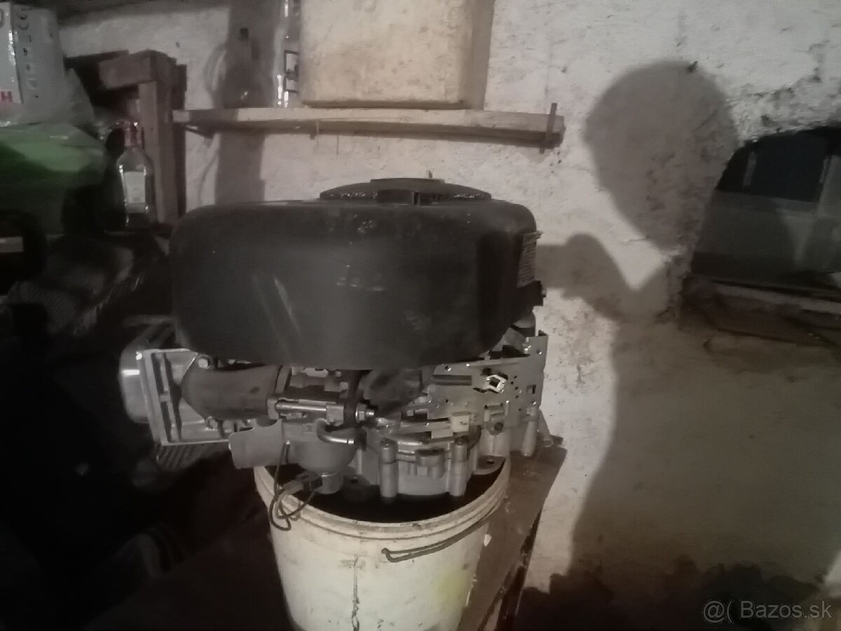 Predám briggs motor - 2