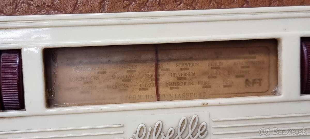 Schaltbild Libelle 4D61 RFT 》KABELKOVÉ STAROŽITNÉ RADIO - 2