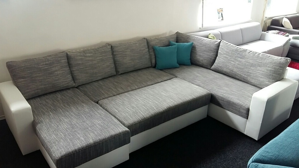 Priestranná sedacia súprava s veľkým tabutetom - 2