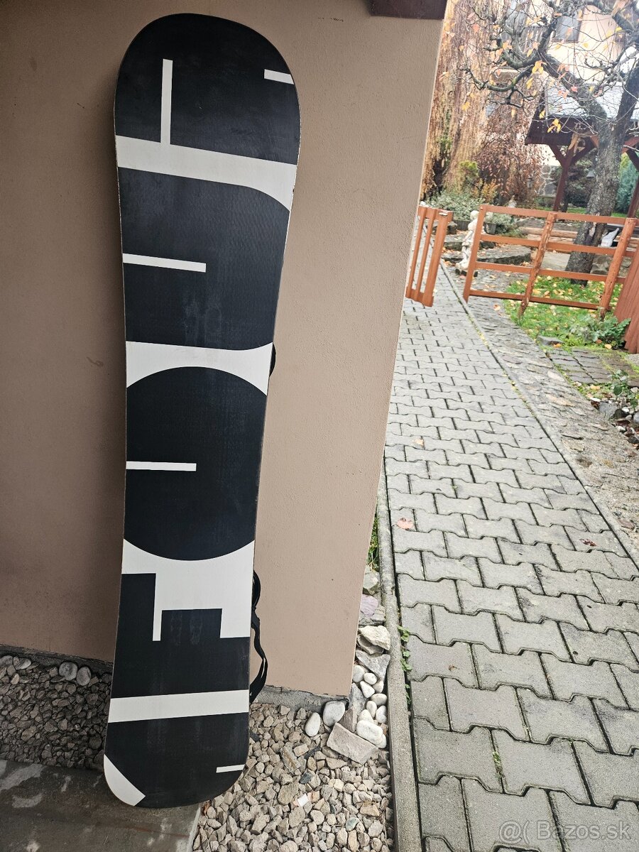 MFour snowboard 154.5cm. - 2