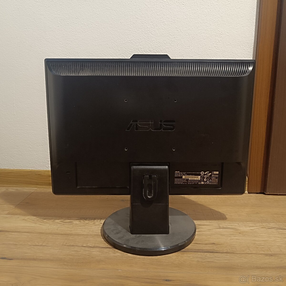 Asus VK190 - 2