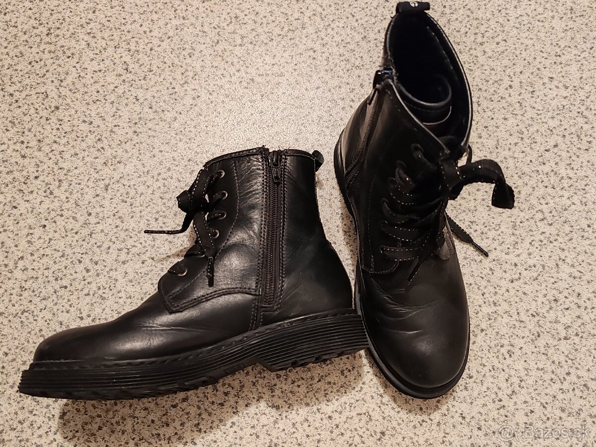 Dievcenske cizmicky velk. 33 - 2