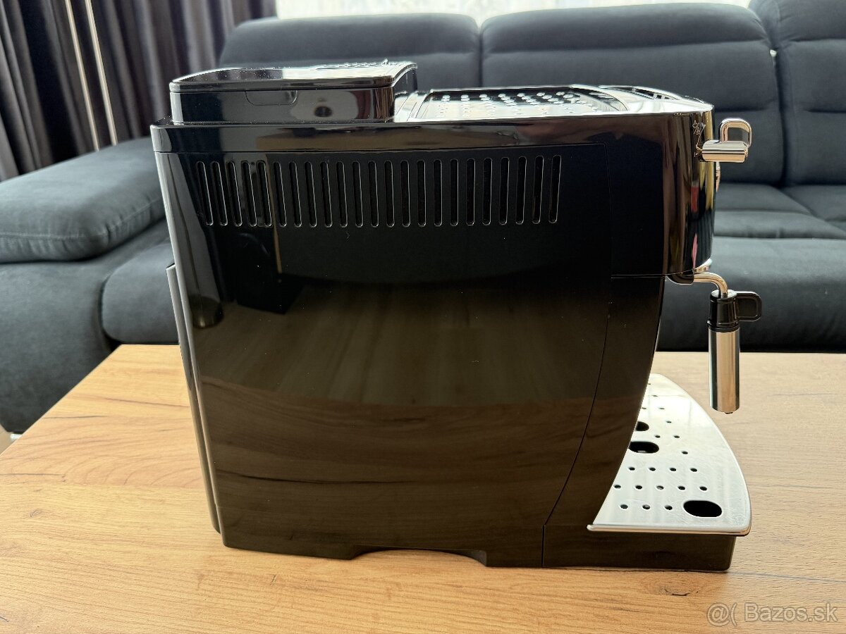 Automatický kávovar De'Longhi Magnifica S ECAM 21.117.B - 2