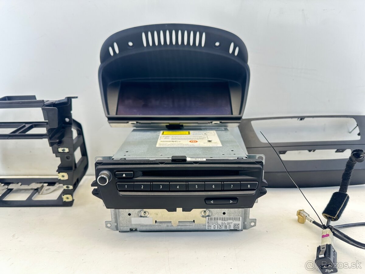 BMW E9X CIC retrofit - 2