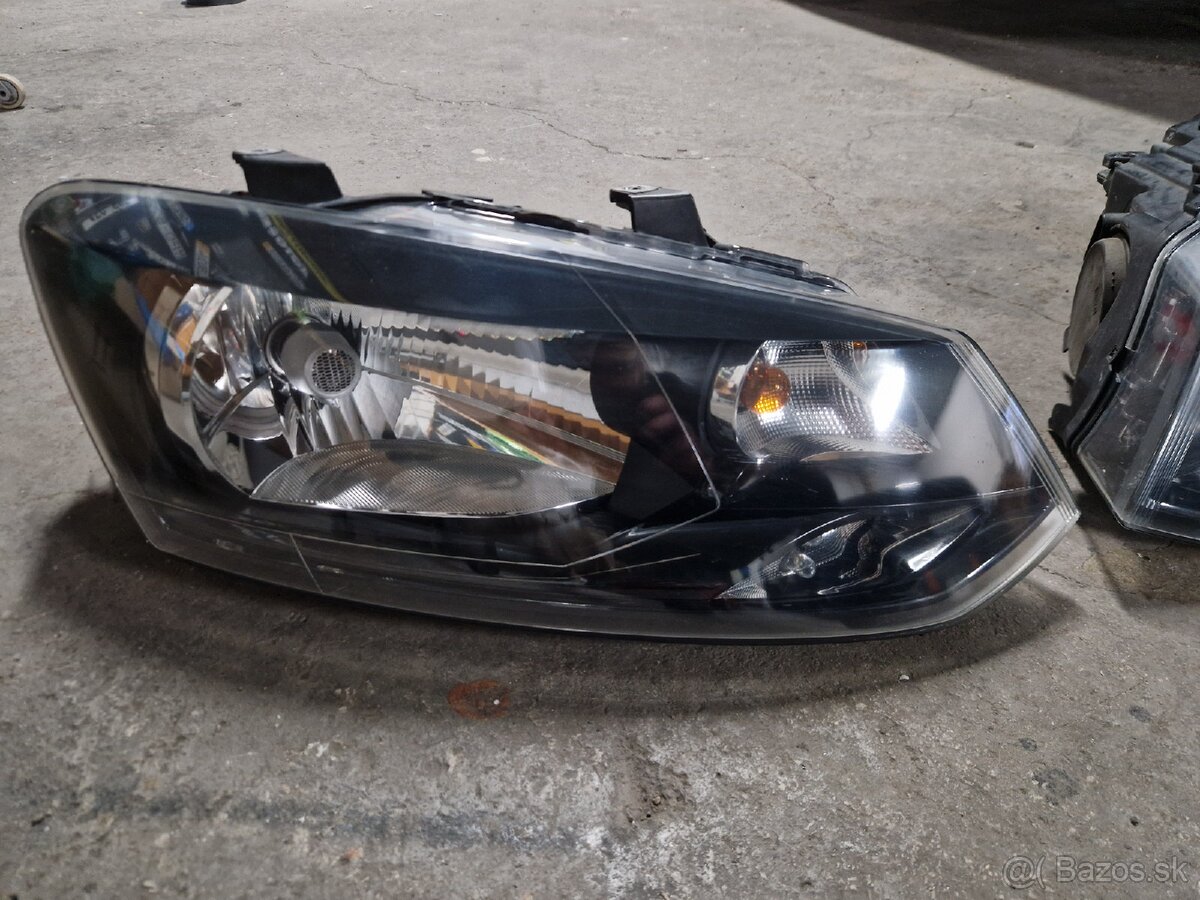 Svetlá VW Polo 2009-2022 platí do zmazania - 2