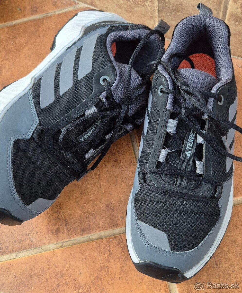 Detské botasky Adidas Terrex č.35 - 2