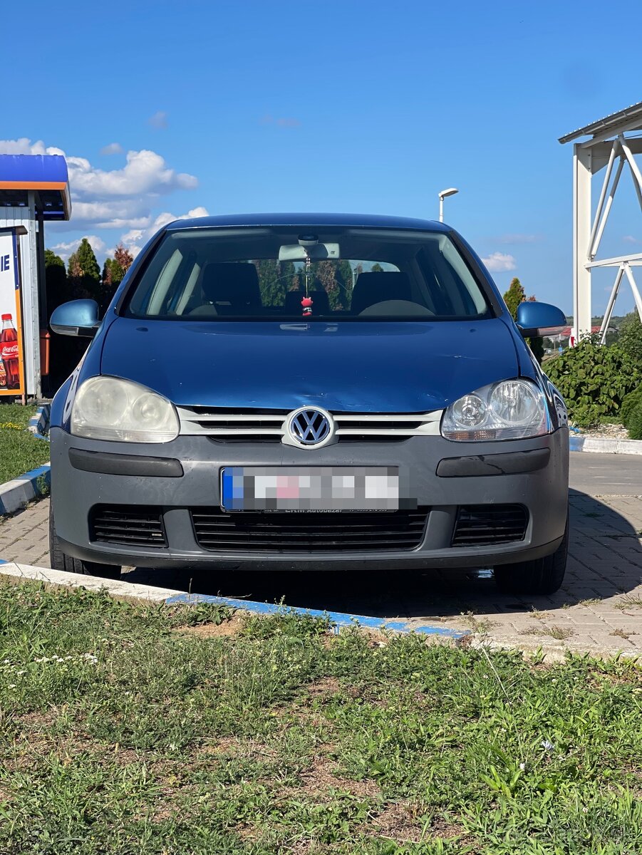 VW GOLF V 1.4 BENZÍN - 2