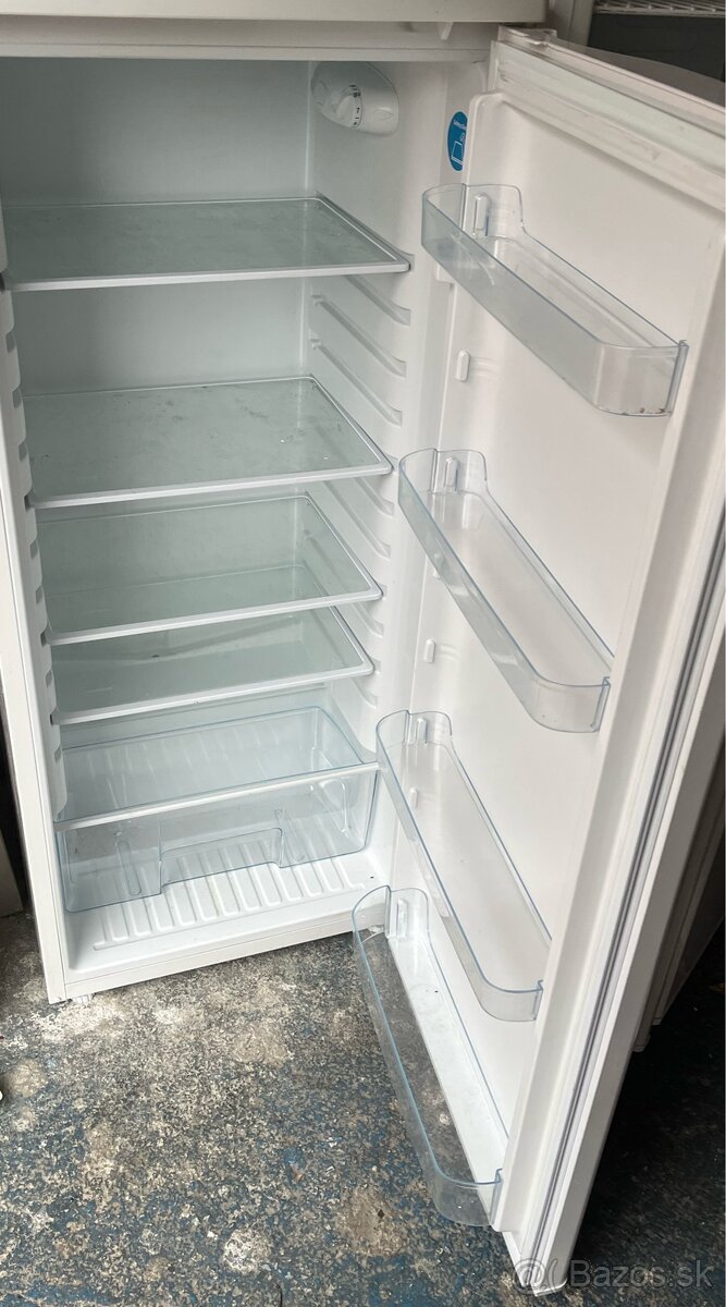 Chladnicka Amica - 2