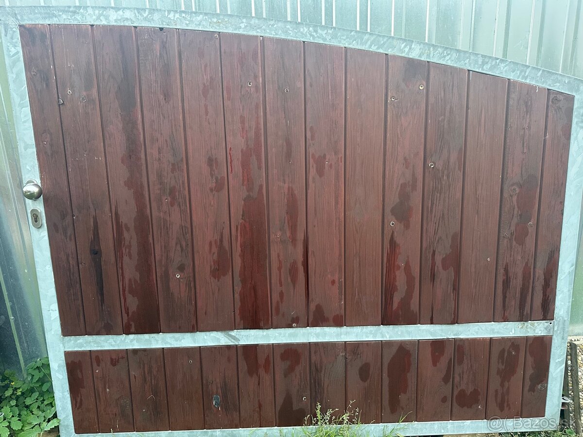 Dvojkrídlová brána - 2