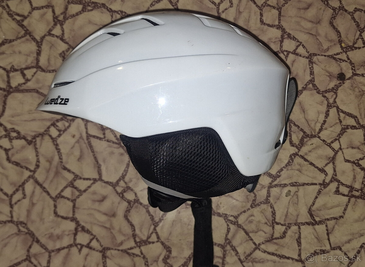 Snowboardová, lyžiarska prilba - 2