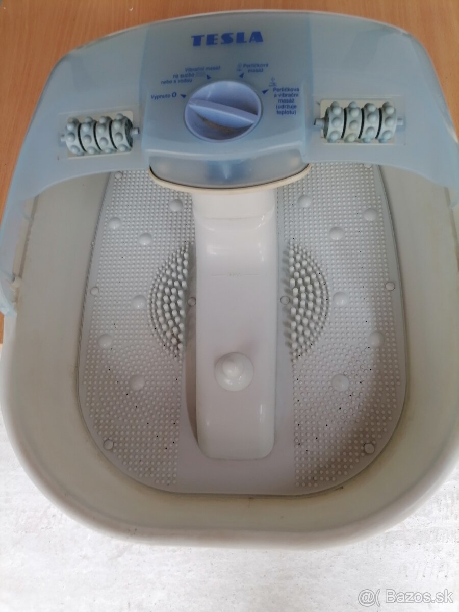 Predam masažny stroj Tesla na nohy. - 2