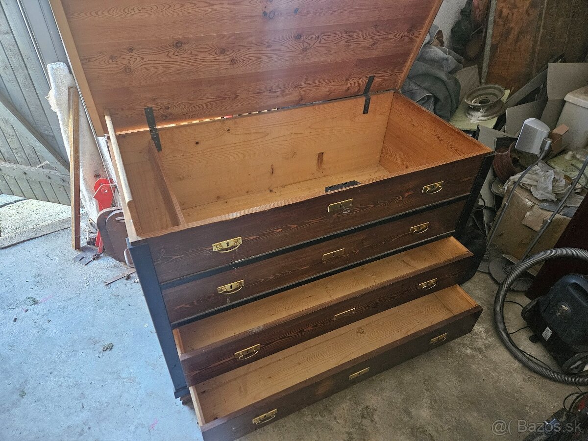 Predám starú komodu - 2