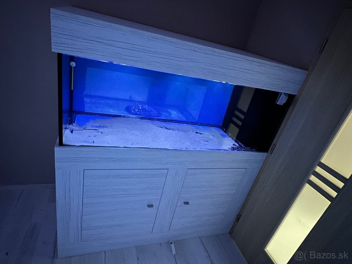 Akvárium so skrinkou, set - 2