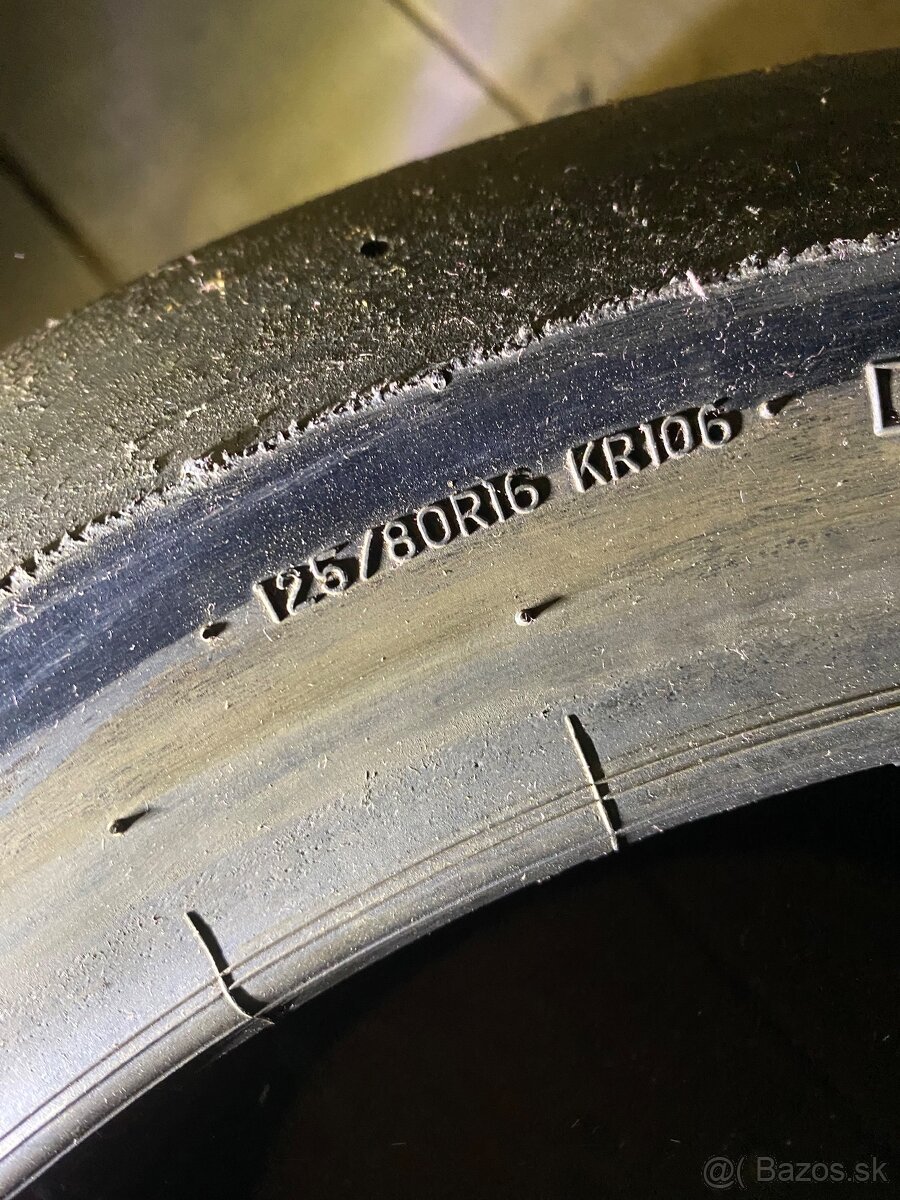Slick 125/80R16 okruh - 2