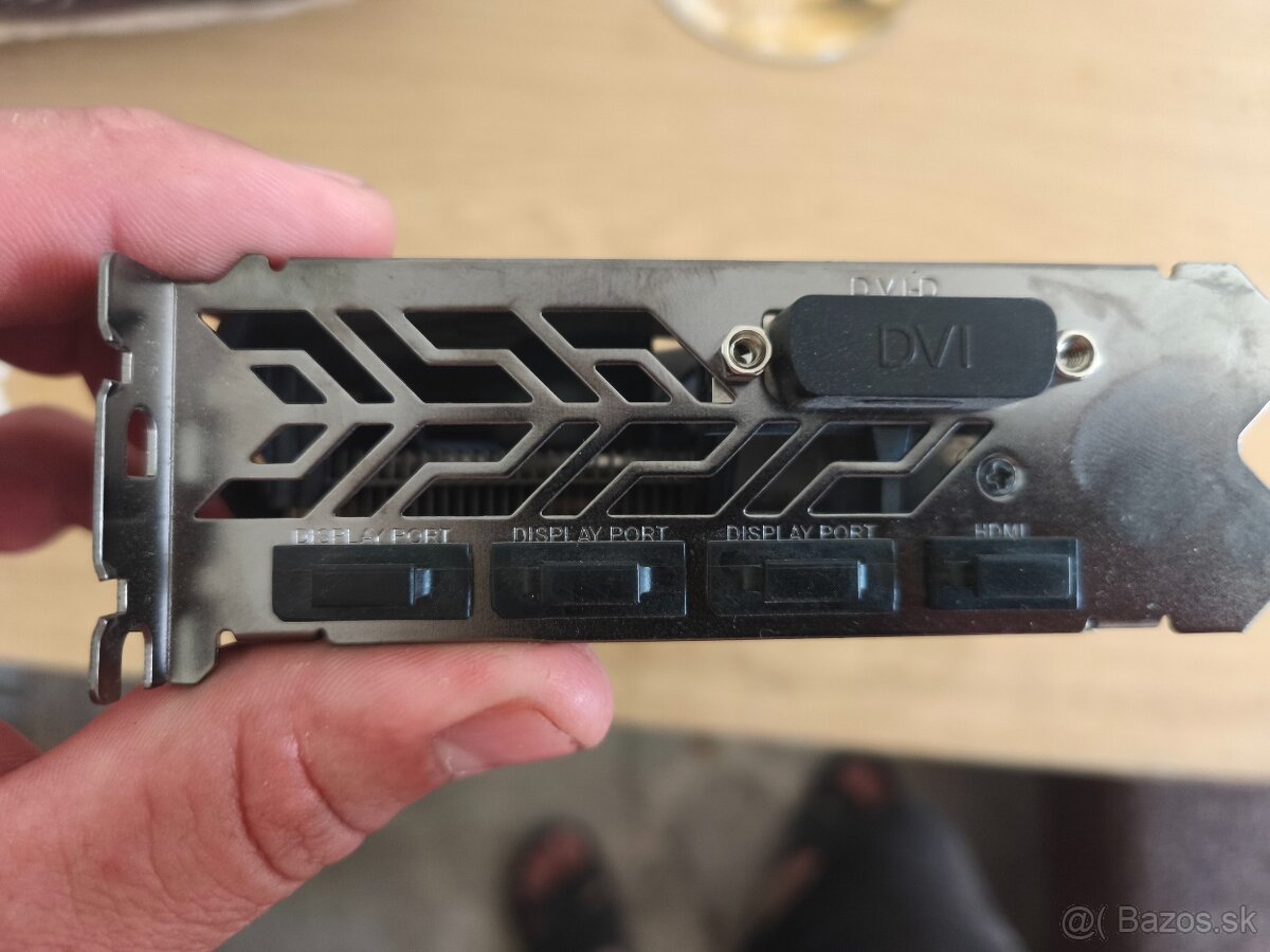 Rx580 . 8G - 2