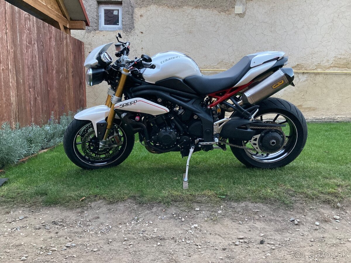TRIUMPH SPEED TRIPLE 1050 R - 2
