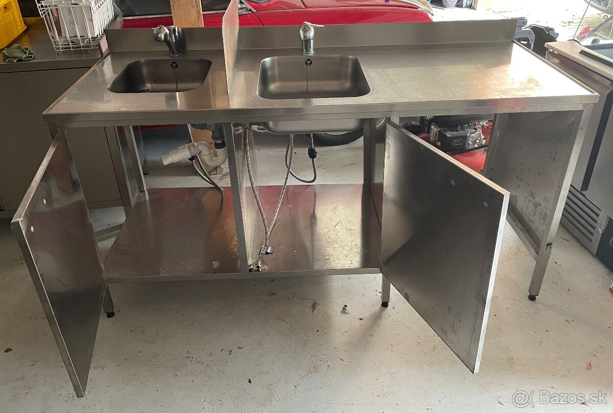 Nerezový stvol s umývadlom - 2