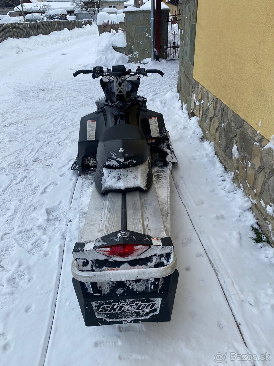 Predám snežný skúter ski-do 800 - 2