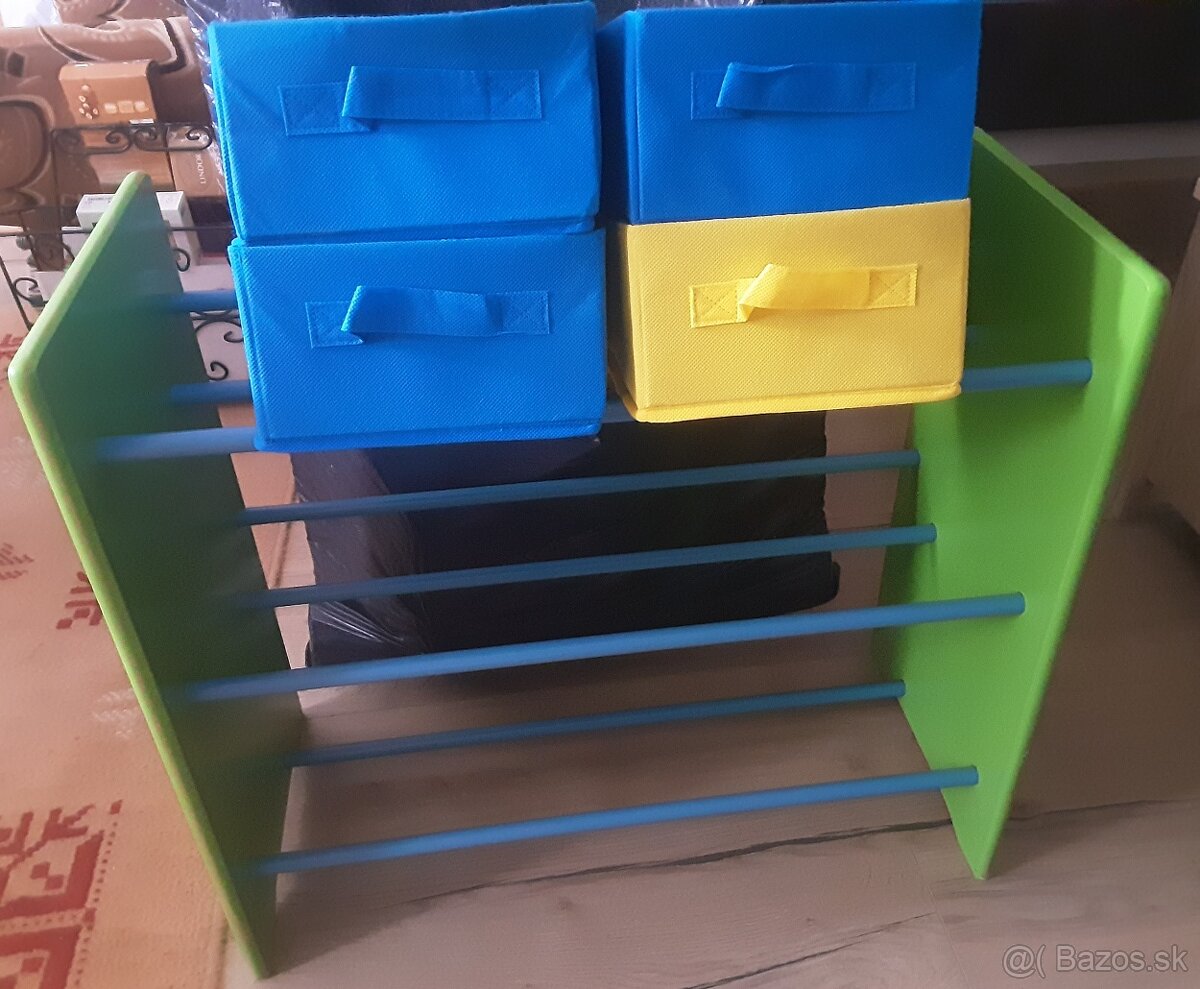 Predaj farebnej poličky a stoličky z masíva - 2