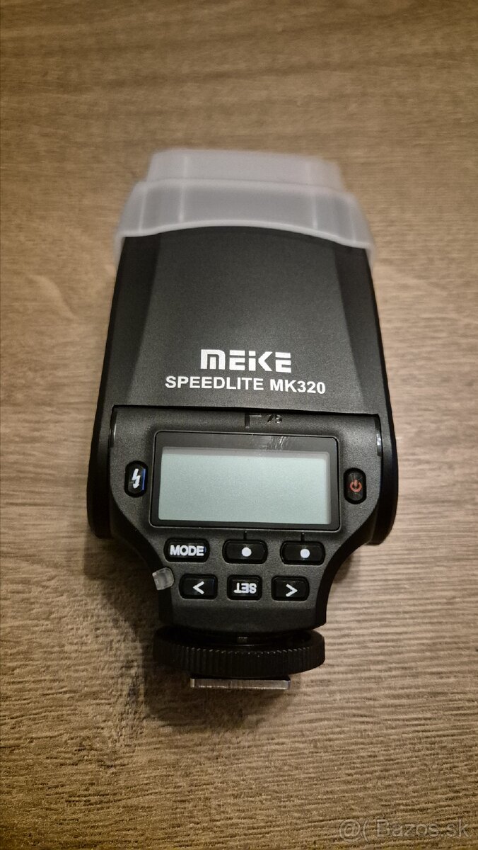 Blesk Meike MK320 Panasonic Lumix/Olympus - 2