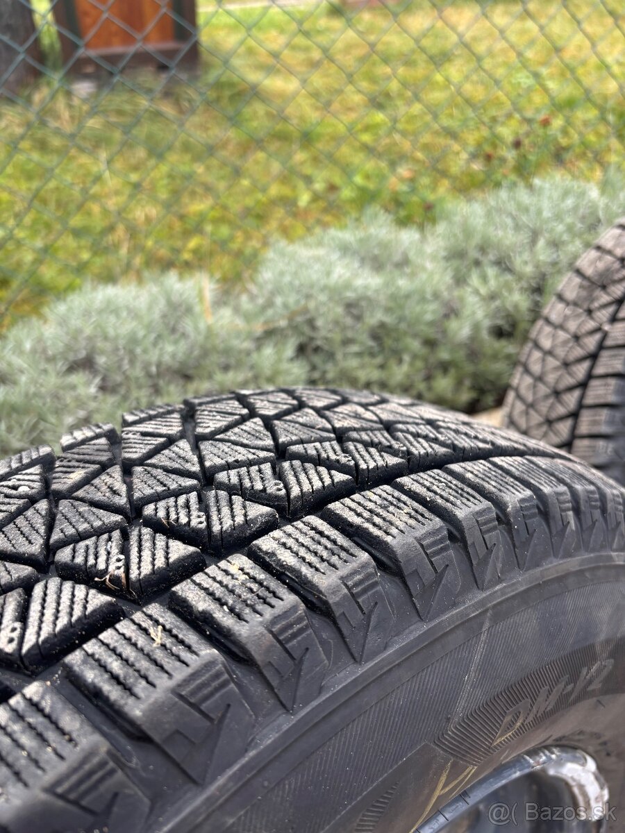 Bridgestone blizzak dm-V2 zimné - 2