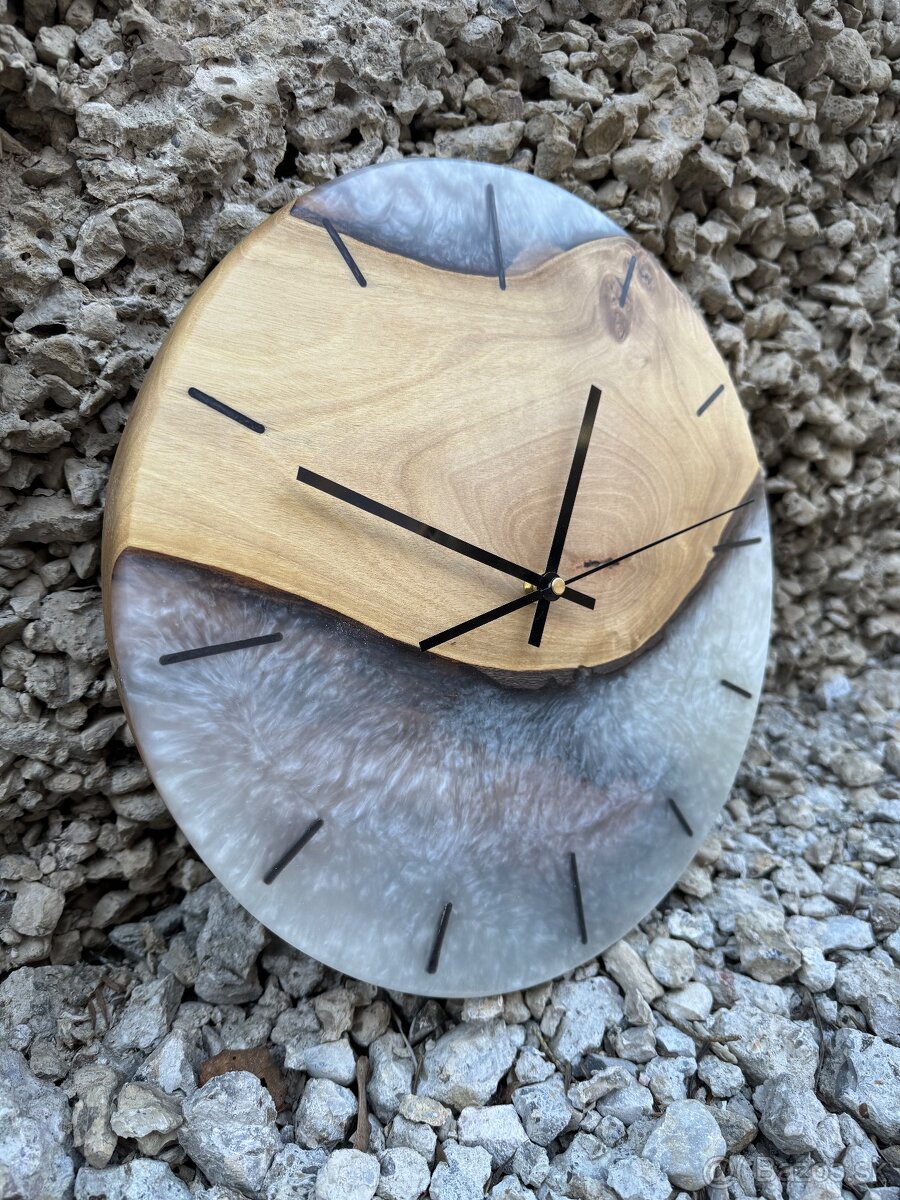 Nástenné hodiny epoxidové - 2